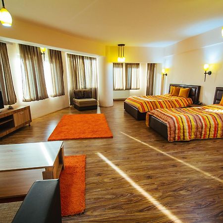 Hotel Kristal Palas Prilep Exterior foto