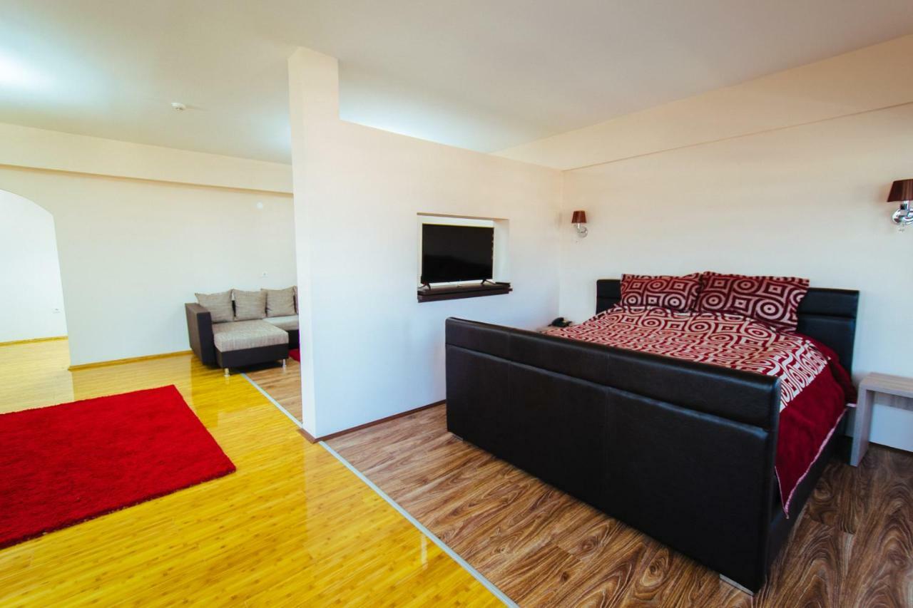 Hotel Kristal Palas Prilep Exterior foto