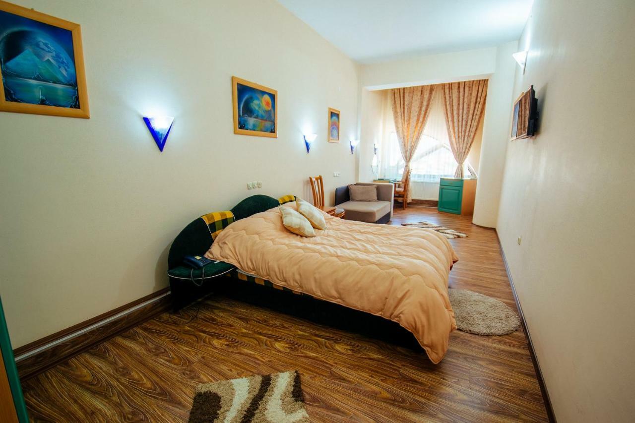 Hotel Kristal Palas Prilep Exterior foto